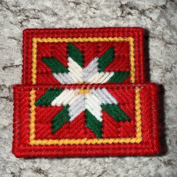 Plastic Canvas Handmade Letter Napkin Holder Christmas Cards Coaster Set Red - Picture 4 of 13